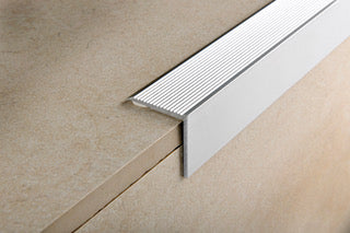 PWK 22A Profil treapta antiderapant aluminiu