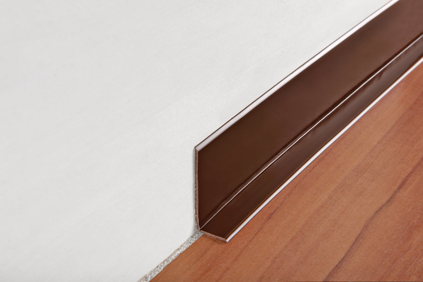Plinta-flexibila-din-pvc-pentru-pardoseli-Skirting-62F-1