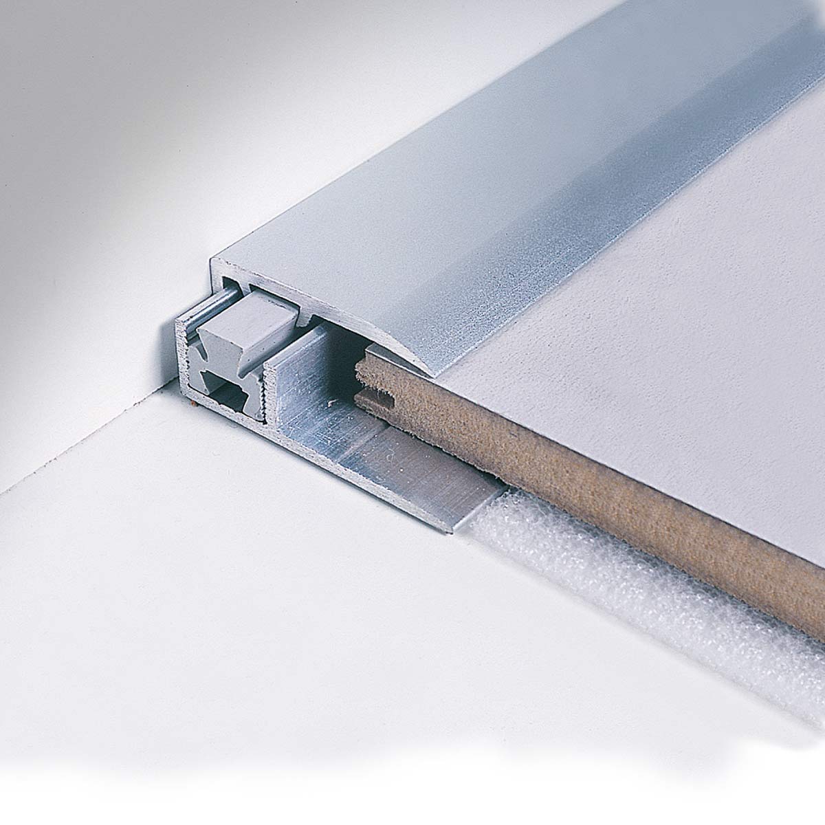 Profil capat inovativ pentru parchet Multiclip CLP-270-c