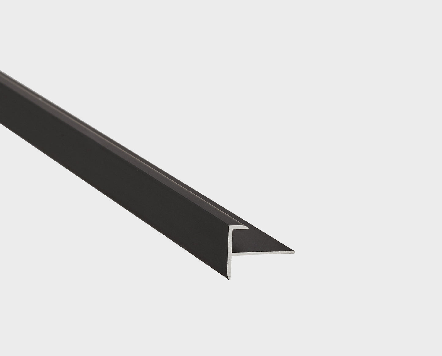 Profil treapta sau capat negru pentru SPC si acoperiri subtiri H6.2mm Novopeldano-Mini