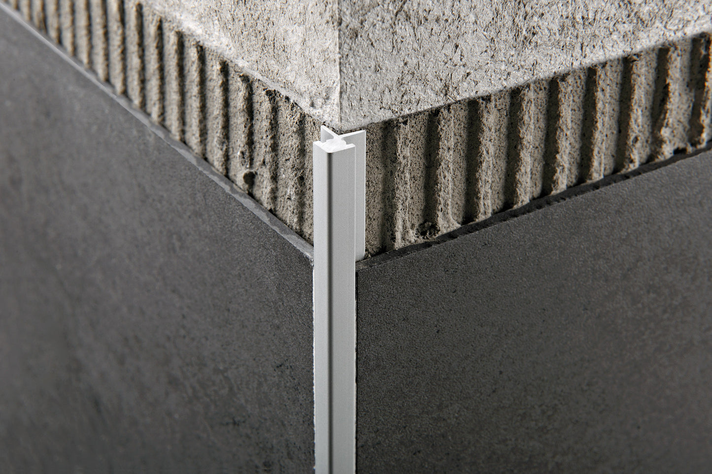 Protectie colt exterior placi subtiri – Prokerlam Square
