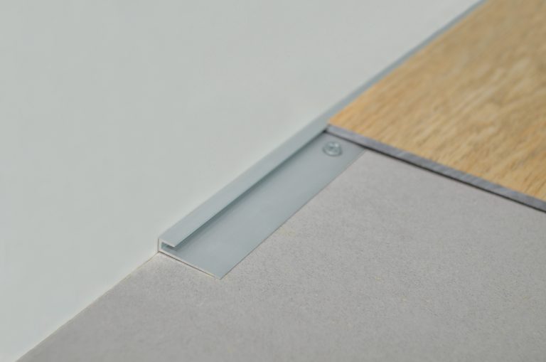 Profil argintiu pentru SPC si LVT Profilitec LTR ASF